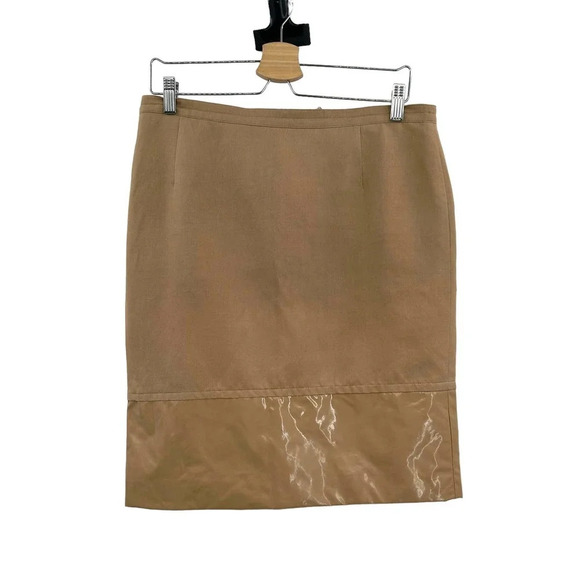 MaxMara Camel Mixed Media Patent Hem Pencil Skirt Size US 12